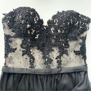 Elegant Black Lace Strapless Dress